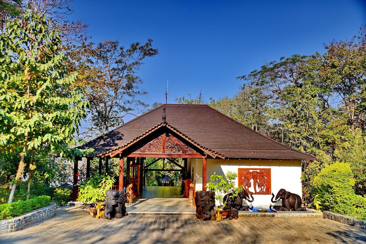 Popa Mountain Resort Mount Popa Extérieur photo